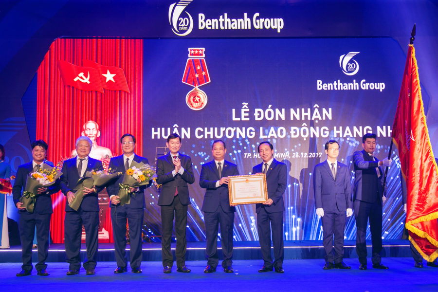 Benthanh Group đón nhận Huân chương Lao động hạng Nhất