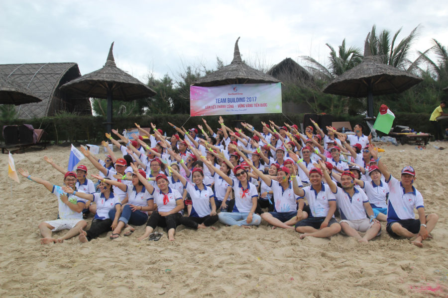 Team Building Benthanh Group 2017 với chủ đề “20 năm – Gắn kết thành công, Vững vàng tiến bước”