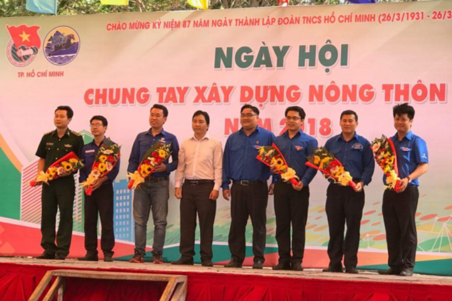 Đoàn Tổng Công ty Bến Thành tích cực tham gia Ngày Hội chung tay Xây dựng Nông thôn mới năm 2018